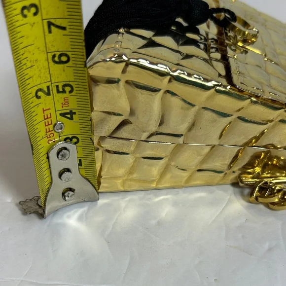 Debbie J. Palmer Vintage Gold Mini Bag with Chain and Tassel Pre-owned. - Picture 9 of 10